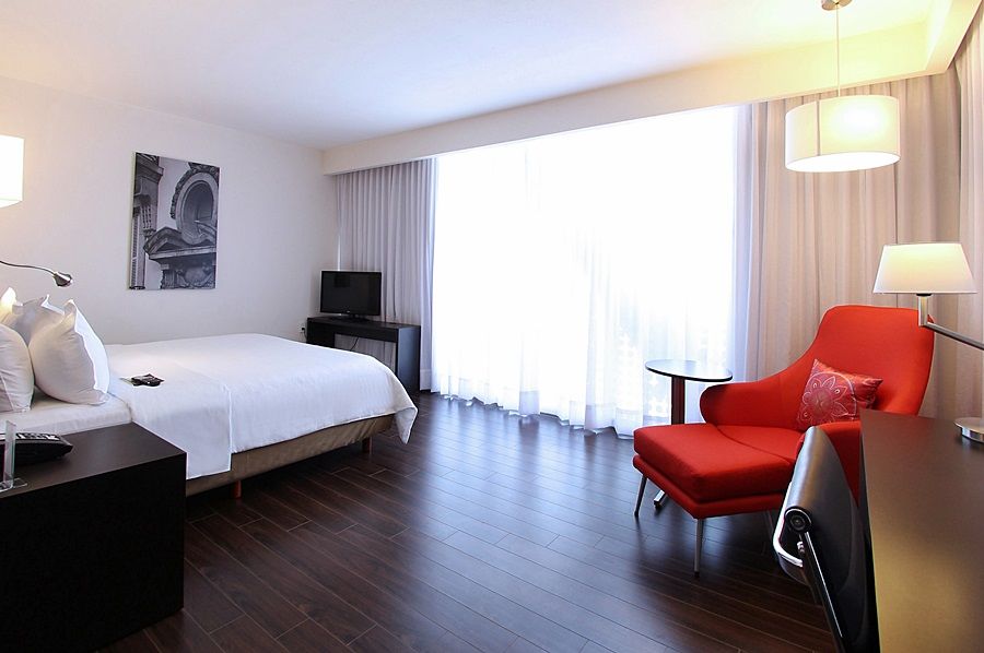 Fiesta Inn Parque Puebla Exterior photo